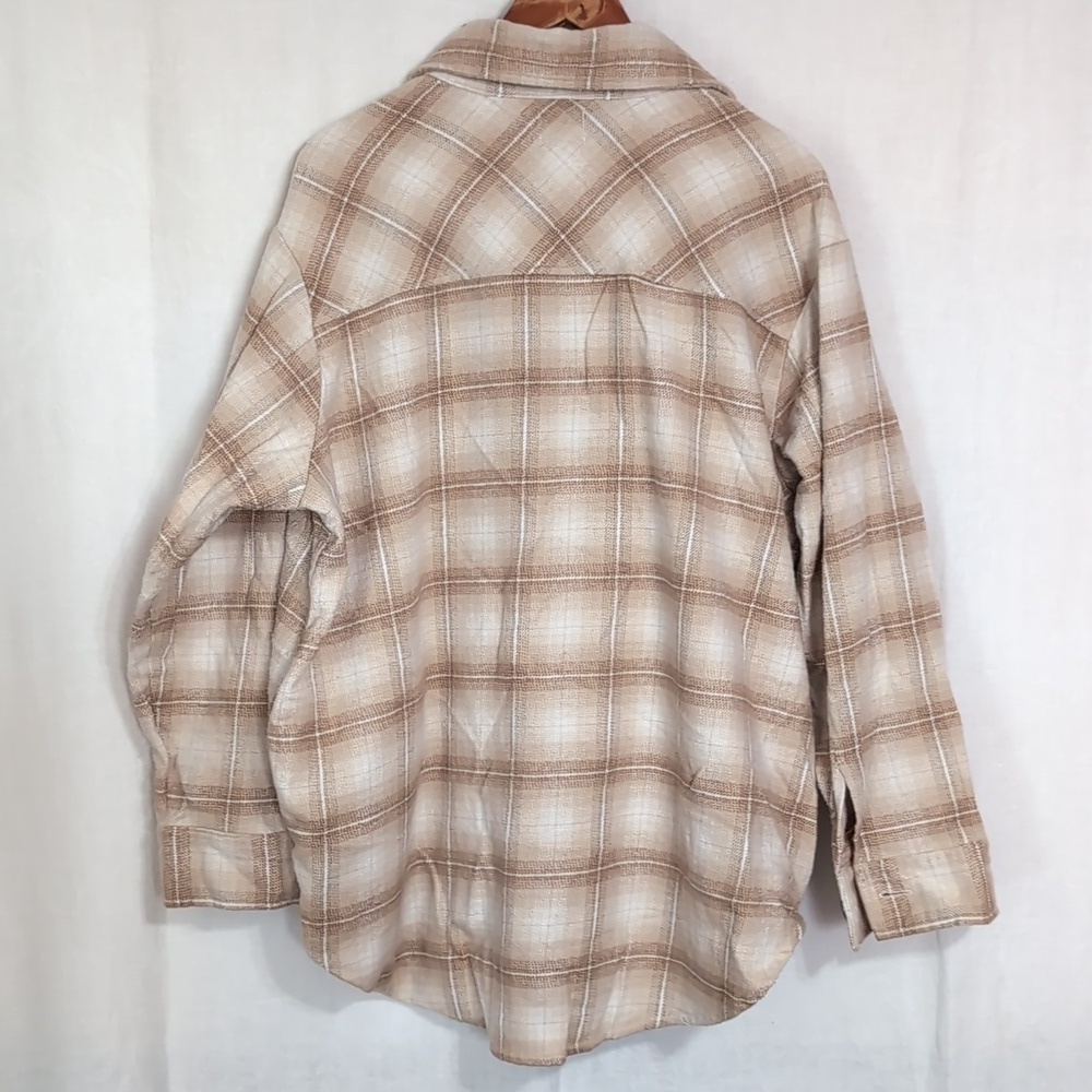 Time and Tru Beige White Flannel Button Front Shacket Size XXL - Picture 6 of 6